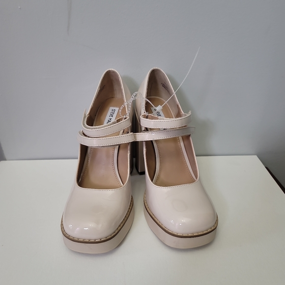 Steve Madden Twice Platform Pump Shoes - Picture 9 of 12